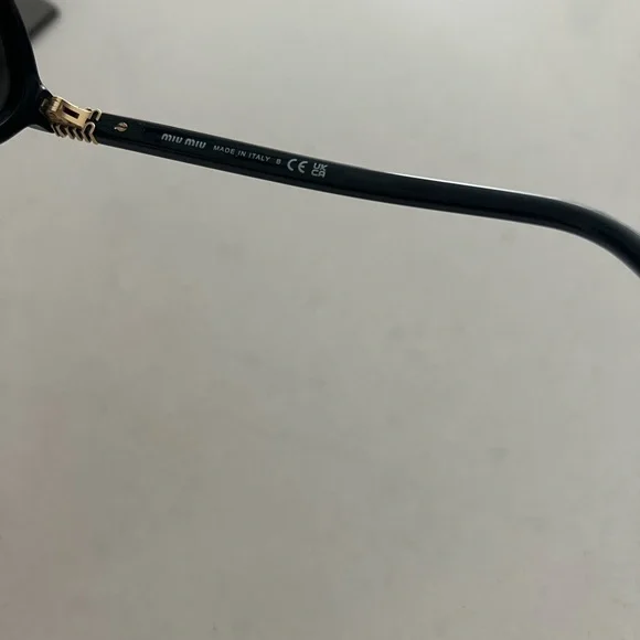 Miu Miu Sunglasses - Picture 5 of 5